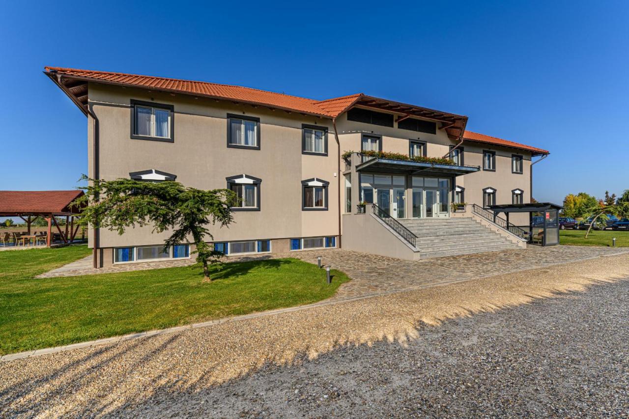 Stejarii Resort Ineu  Exterior foto